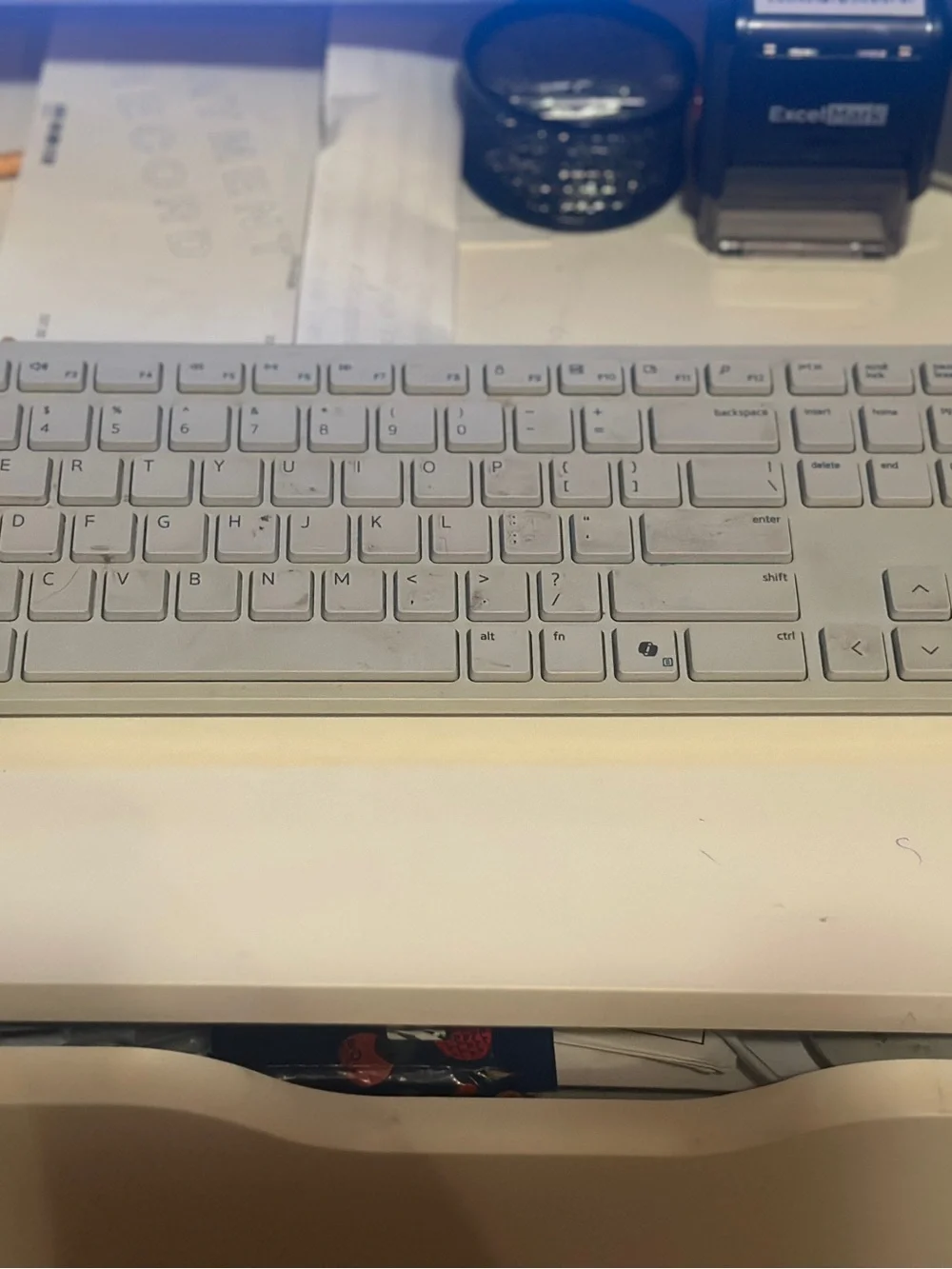Dell All-in-One Desktop with White Frame and White Keyboard